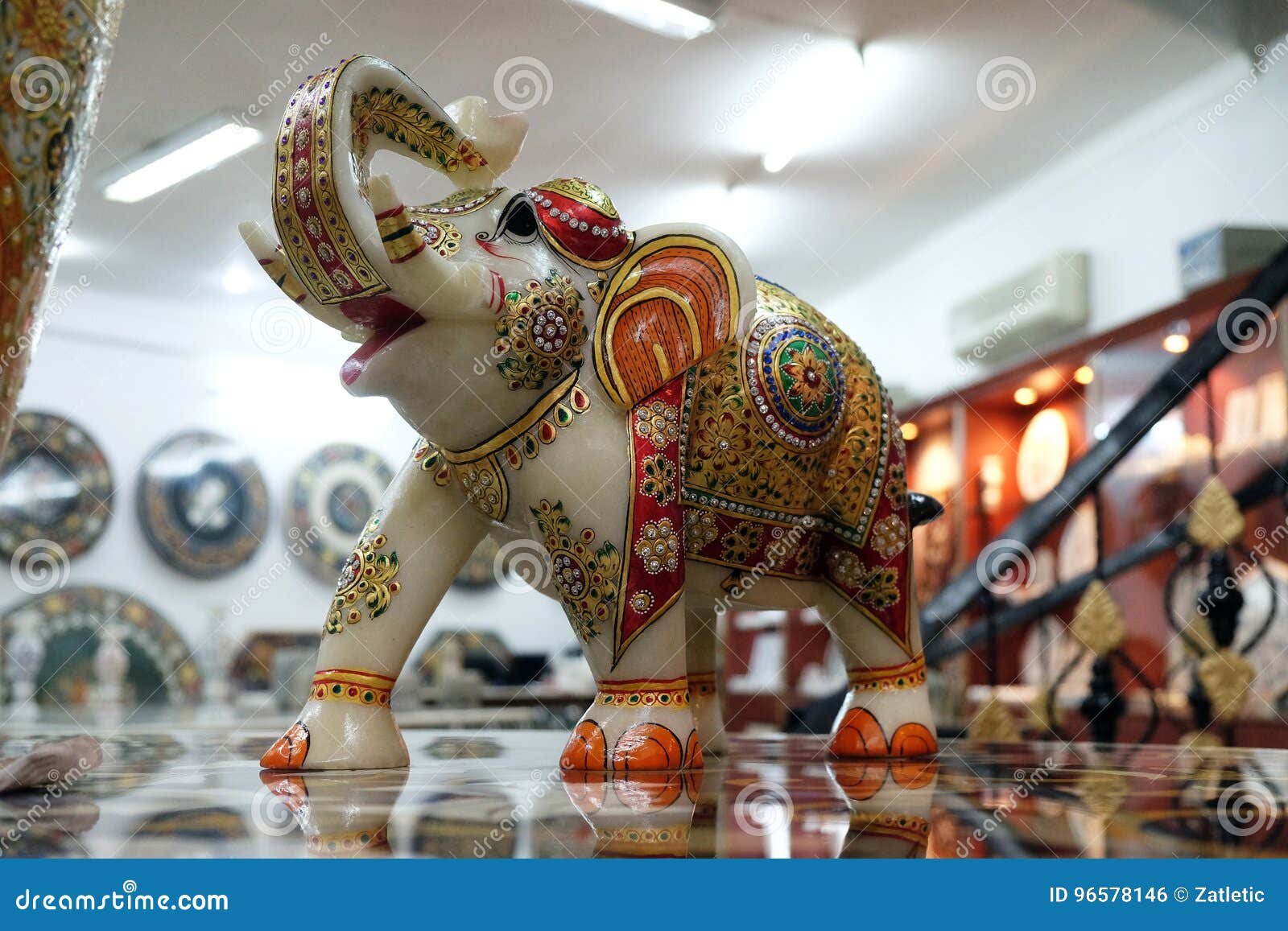 Handgefertigter Indischer Elefant Stockfoto Bild von nave, stein