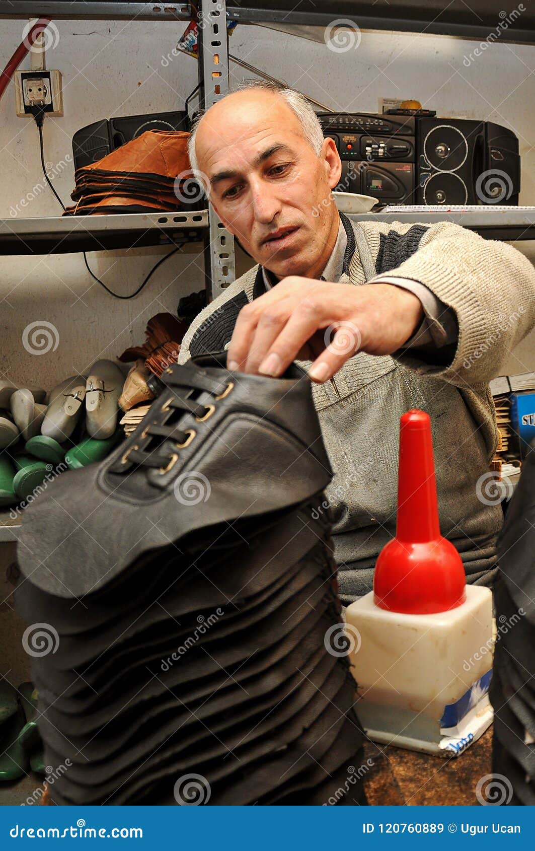 Handmade Shoe Making by Old Shoe Maker Master in Acipayam, Denizli, Turkey Editorial Stock Image