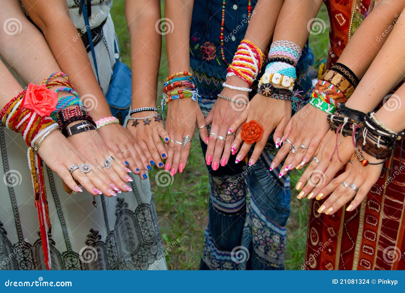 Buy Woven Cotton Friendship Bracelet/ Bohemian Bracelet/ Summer Bracelet /  Hippie Wristband / Best Friend Gift / Festival Band / Arrowhead Style  Online in India - Etsy