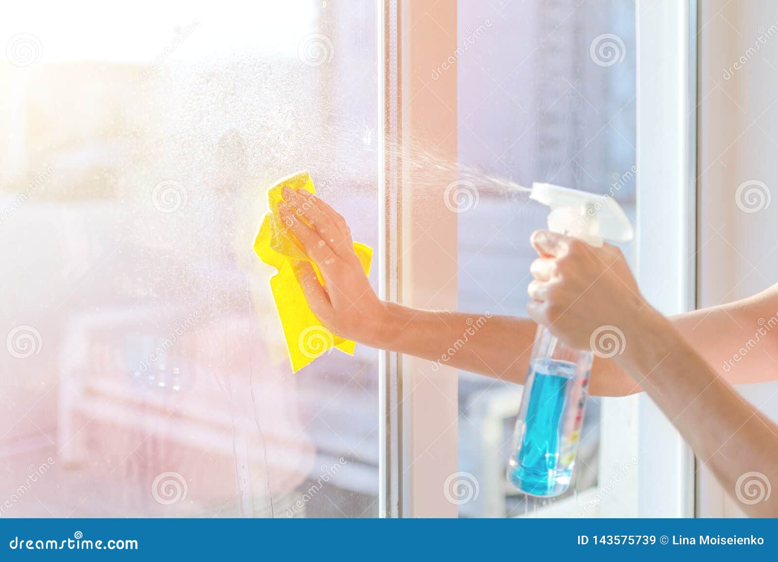37,349 Window Cleaning Stock Photos - Free & Royalty-Free Stock Photos from  Dreamstime