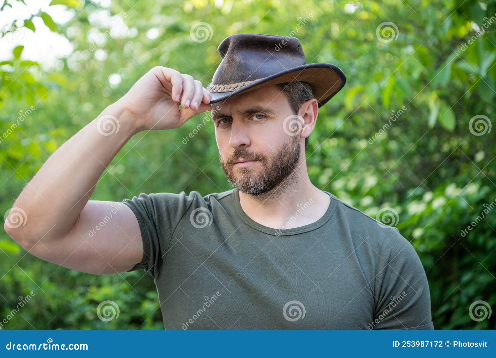 Handsome Cowboy Wearing Hat. Caucasian Cowboy in Hat Stock Photo ...