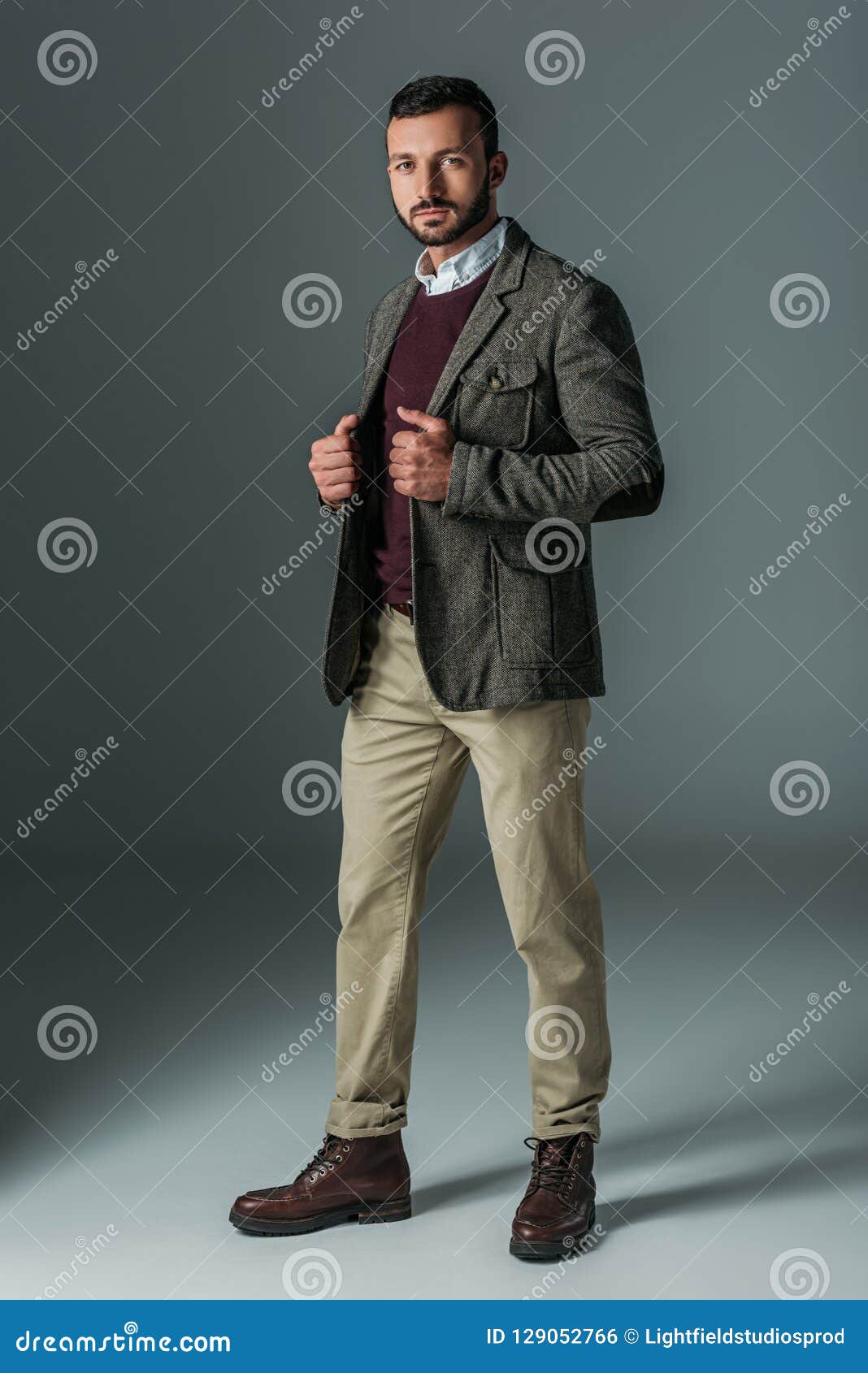 Share more than 136 grey jacket beige pants in.eteachers