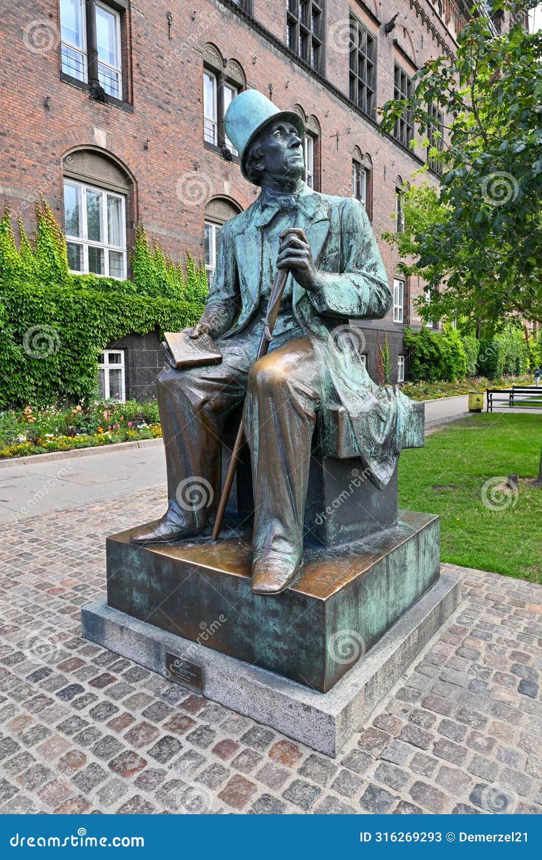 Hans Christian Andersen - Copenhagen, Denmark Editorial Stock Photo ...