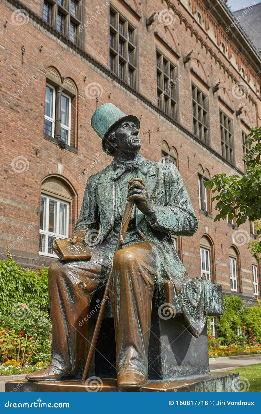 Hans Christian Andersen Statue by Henry Luckow-Nielsen in Front of ...
