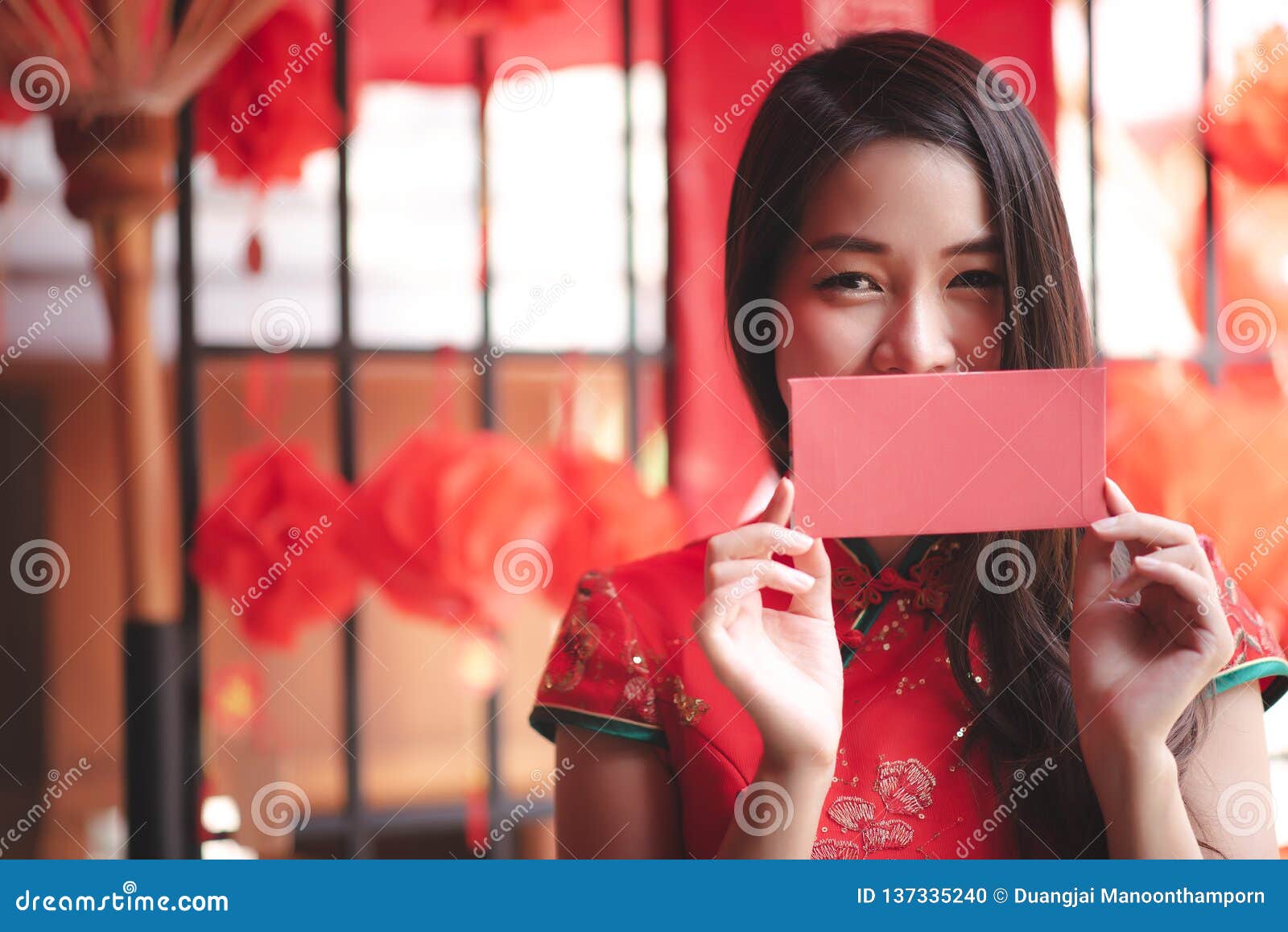 Chinese Ang Pao Red Envelope Stock Illustrations – 128 Chinese Ang Pao Red  Envelope Stock Illustrations, Vectors & Clipart - Dreamstime