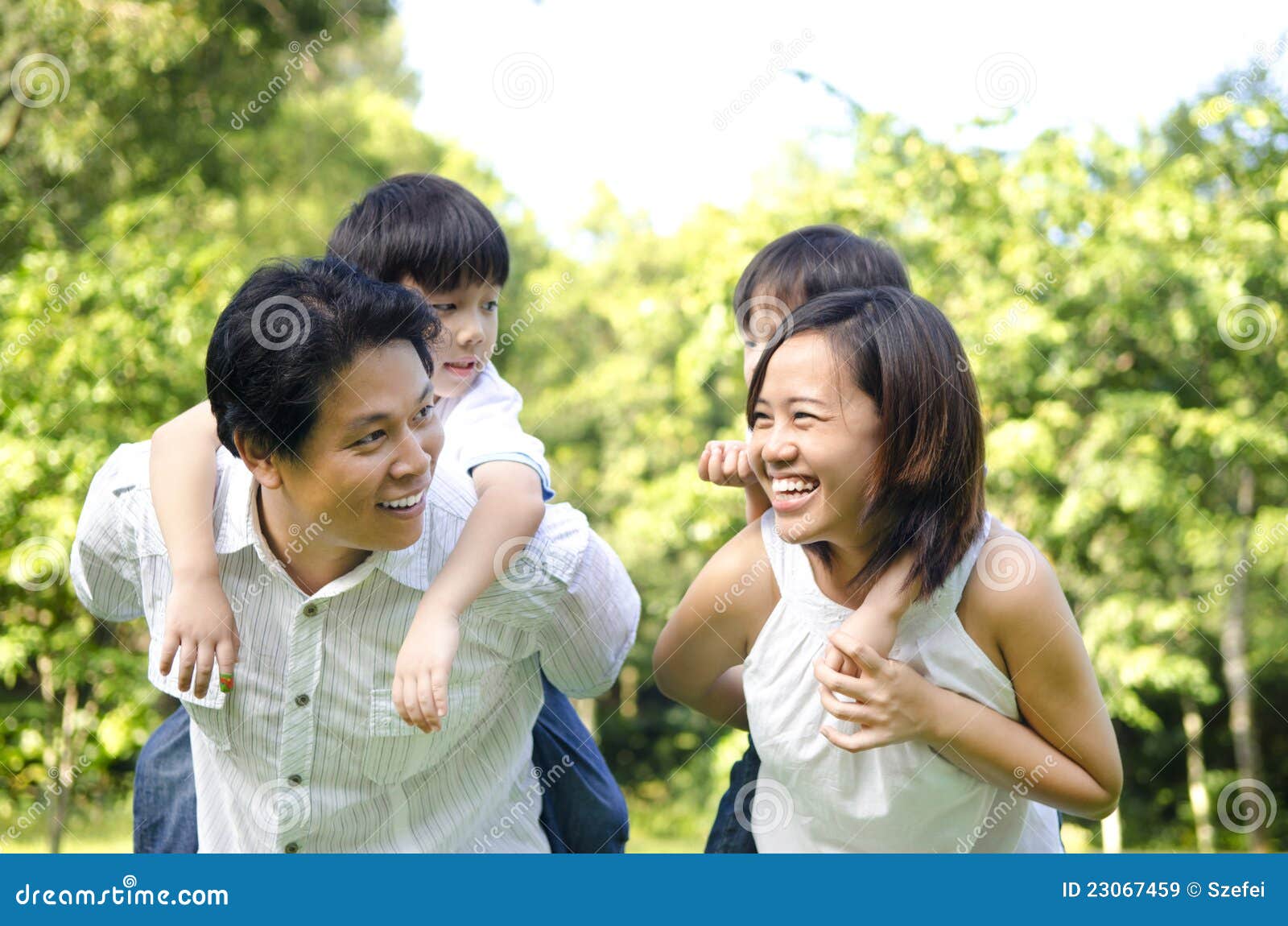 Asian Child Crying Royalty Free Stock Images - Image: 11301409