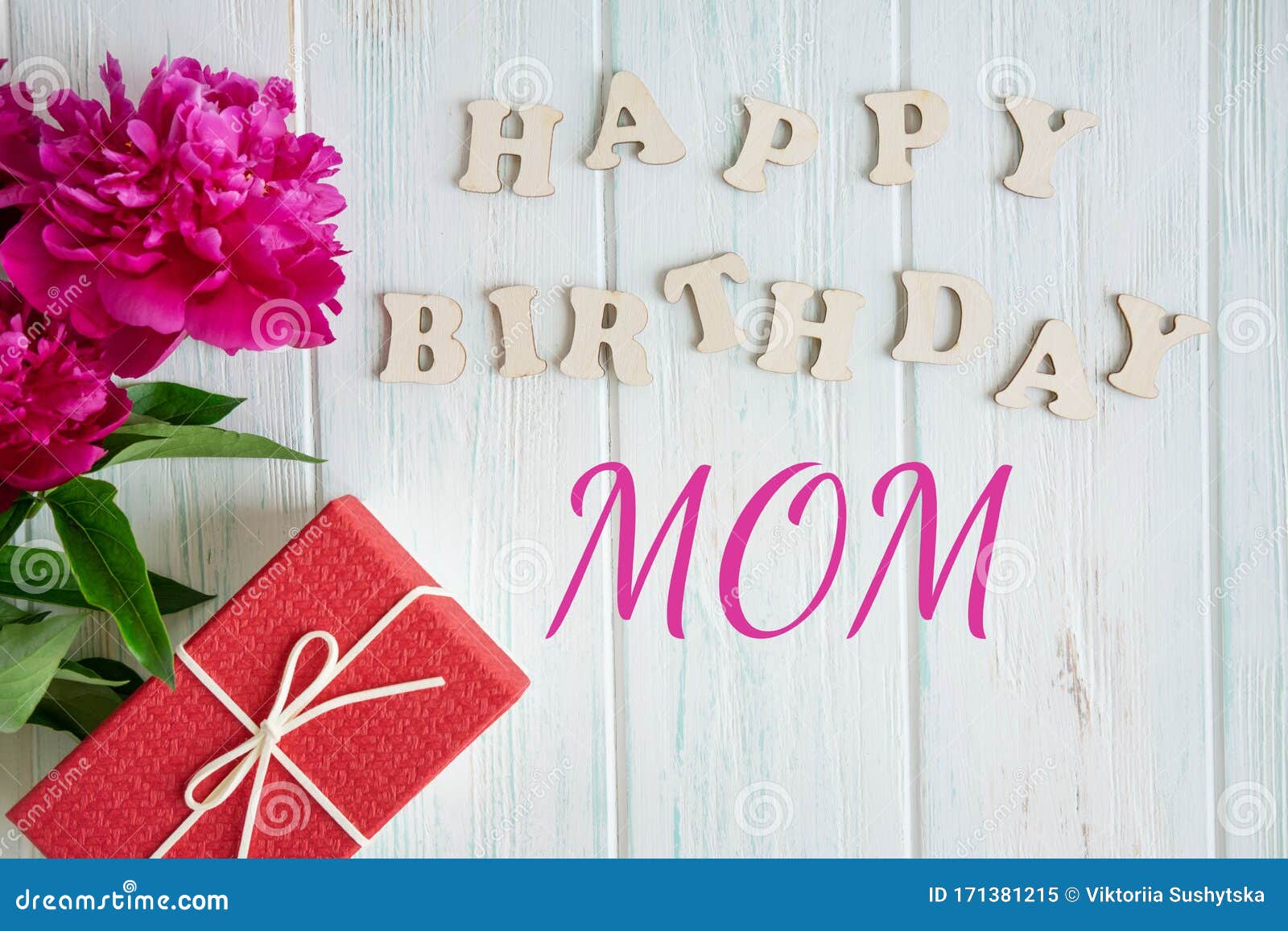 Happy Birthday Mom. Greeting Card Design for Mom`s Birthday with a ...
