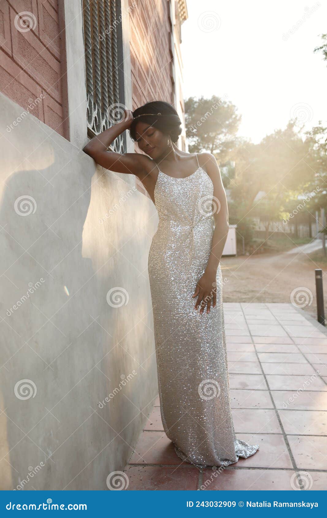 Sequin dress Images - Search Images on Everypixel