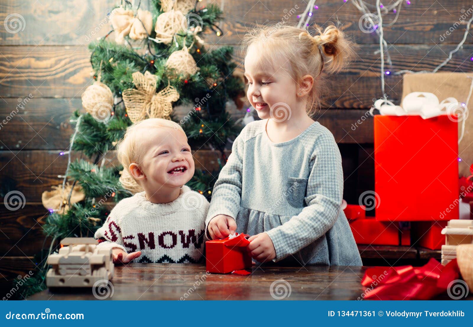 Happy Children Babies Children Gift Christmas Story - 