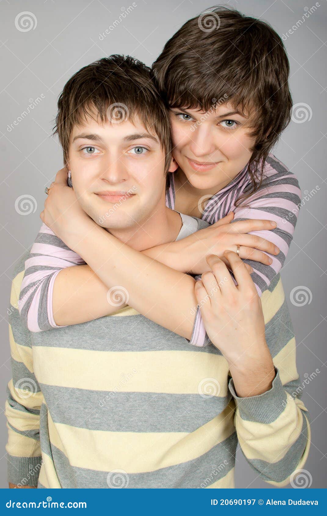 https://thumbs.dreamstime.com/z/happy-couple-hugging-20690197.jpg