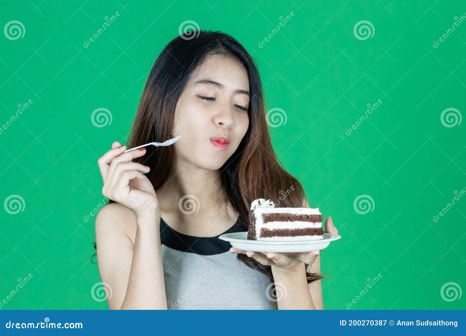 Cotton Soft Chocolate Sponge Cake - Catherine Zhang