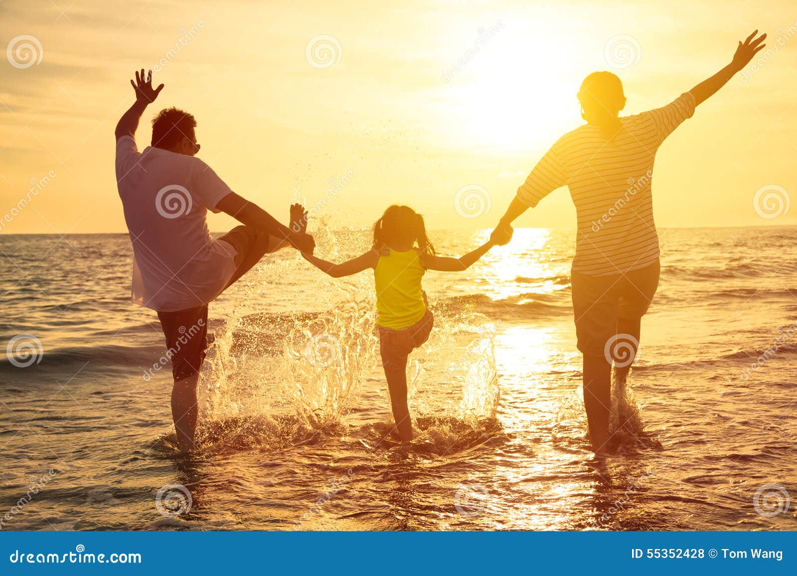 happy family enjoy summer vacation