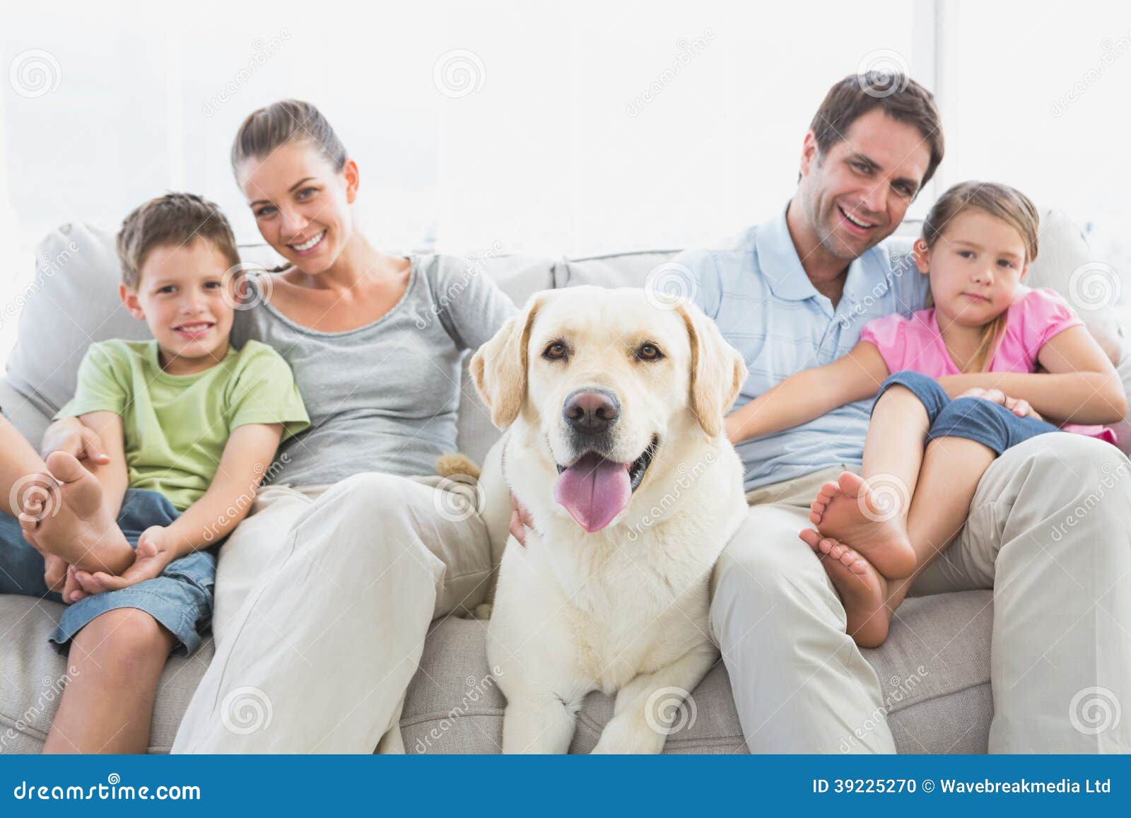 Happy Relaxing Family Room Happy Relaxing Family Room