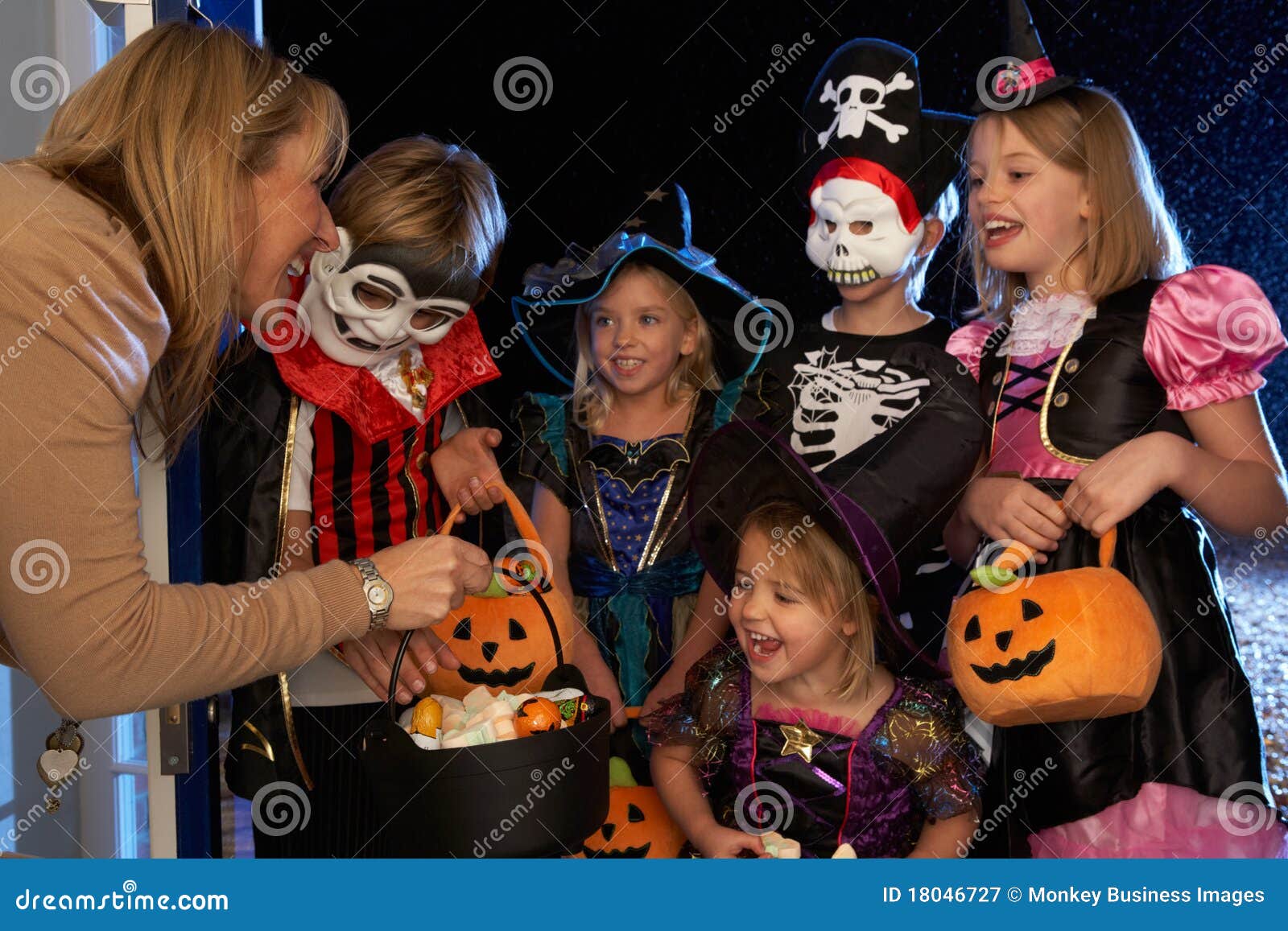 happy halloween party trick or treating
