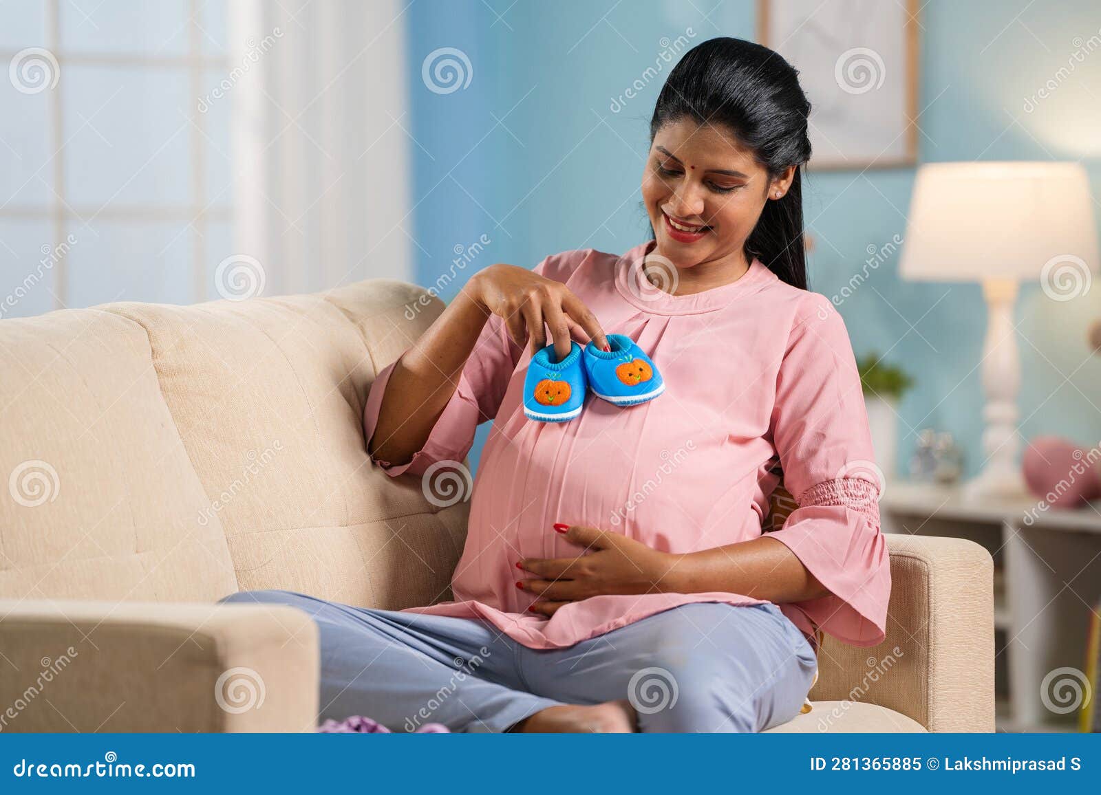 Indian pregnant woman, Concept for pregnancy.Indian woman in