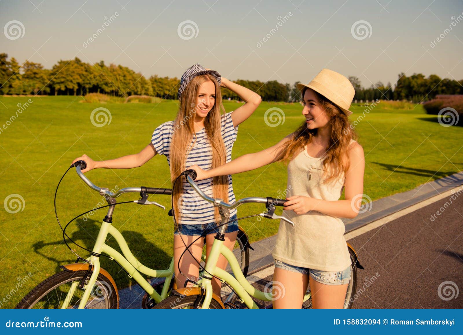 French lesbian babes