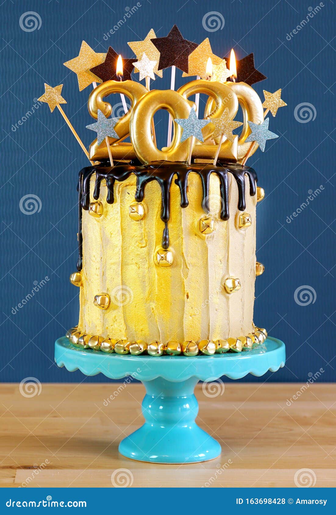 Happy New Year 2020 Black and Gold Drip Cake. Stock Photo - Image ...
