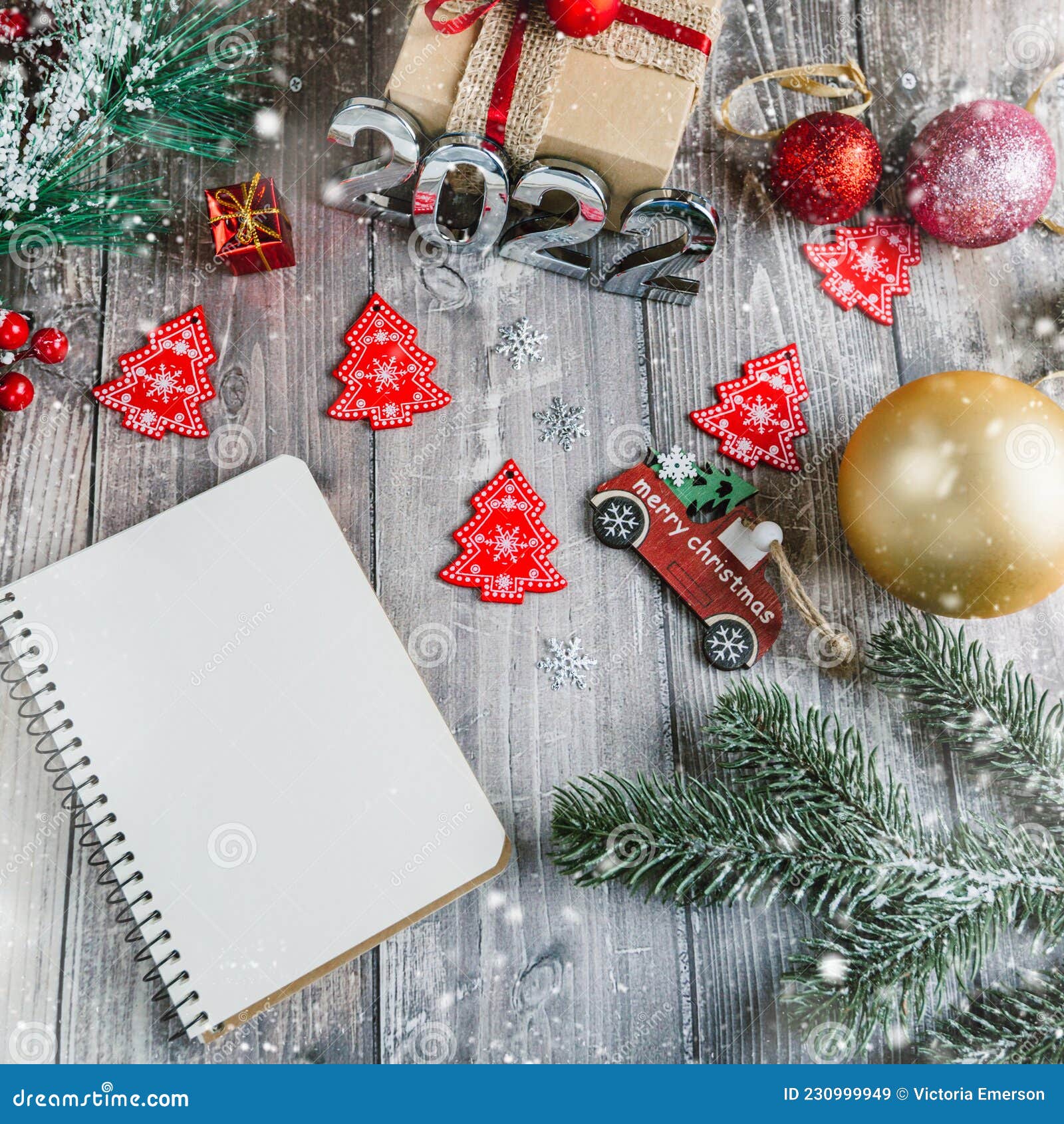 2022 Christmas Decorating Contest Happy New Year 2022. Symbol Of Number 2022, Christmas Tree Decorations, Gift Box And A Spiral Notepad To Copy The Text. Stock Image - Image Of Home, Decorations: 230999949