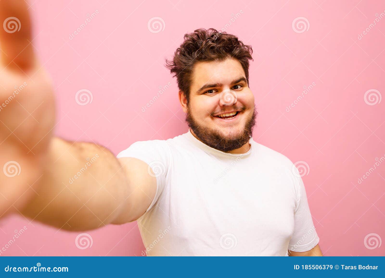 Happy Overweight Man Taking Selfie on Pink Background, Looking into Camera  and Smiling. Funny Fat Man Taking His Photo on Camera Stock Image - Image  of copy, friendly: 185506379
