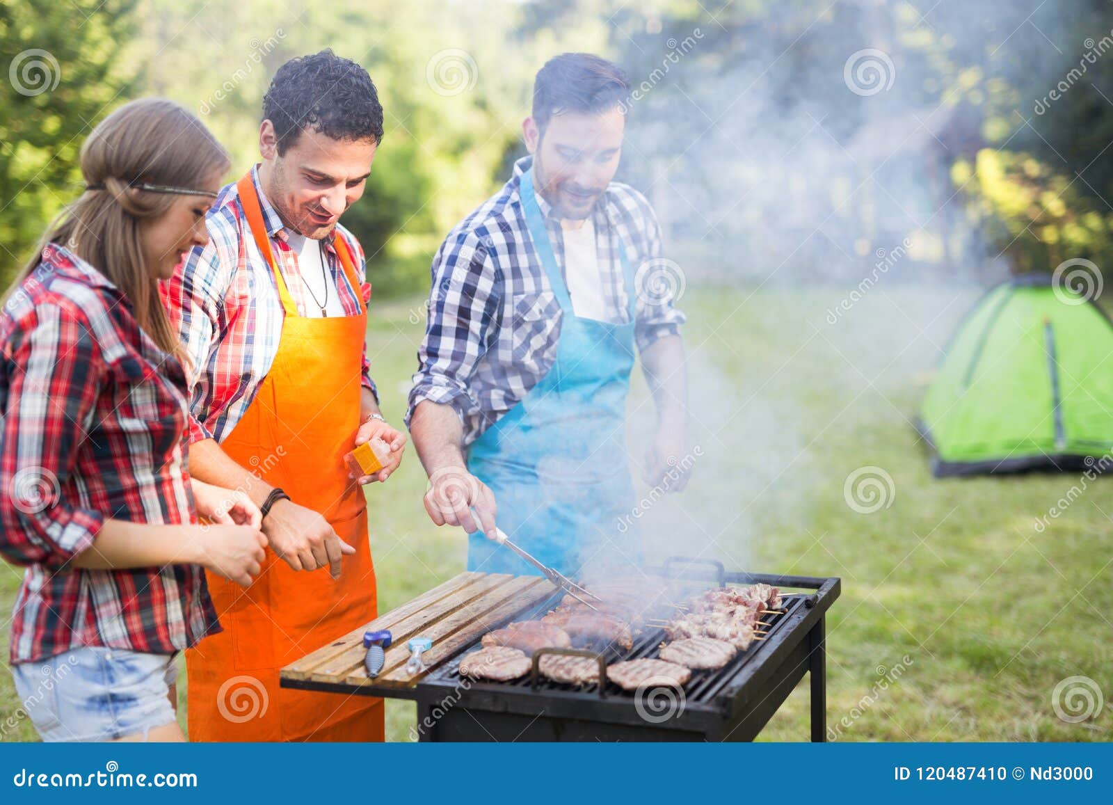 Gevaar Schaar Sinewi 13,734 Bbq Camping Stock Photos - Free & Royalty-Free Stock Photos from  Dreamstime