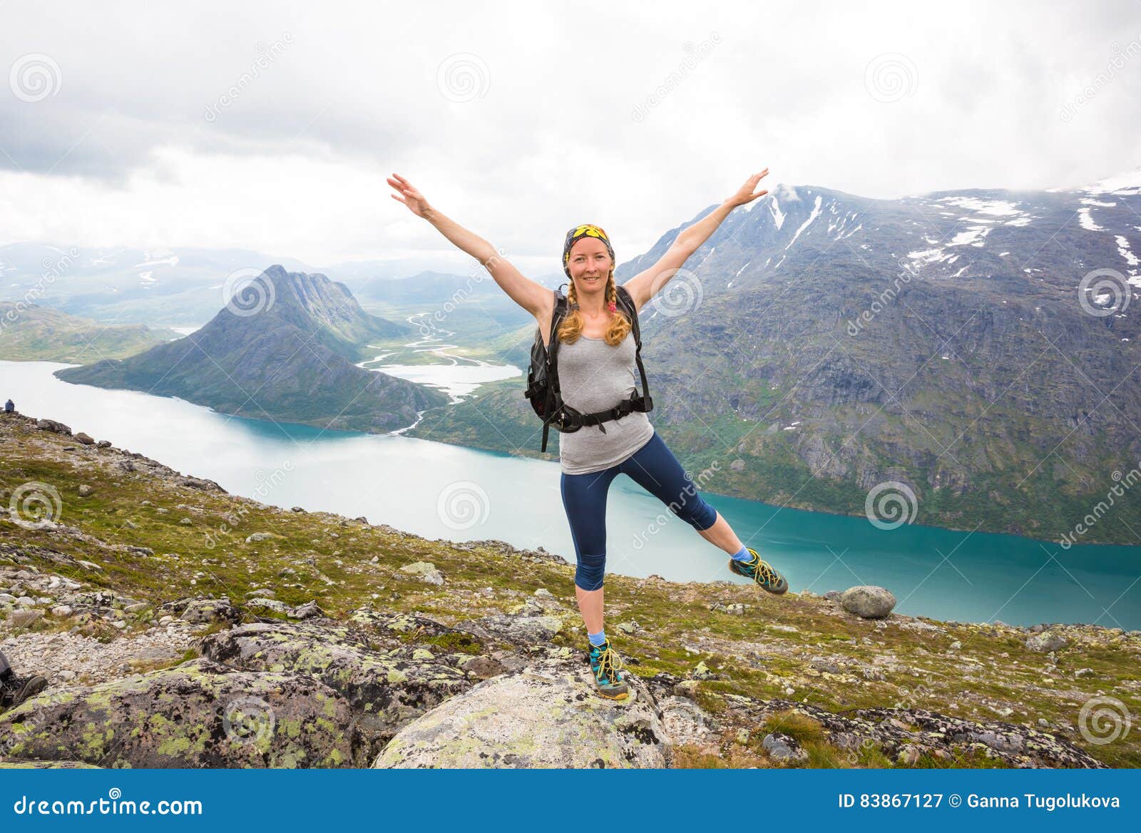 Happy People Relax In Cliff During Trip Norway Bessegen Area Stock Image Image Of Looking Extreme