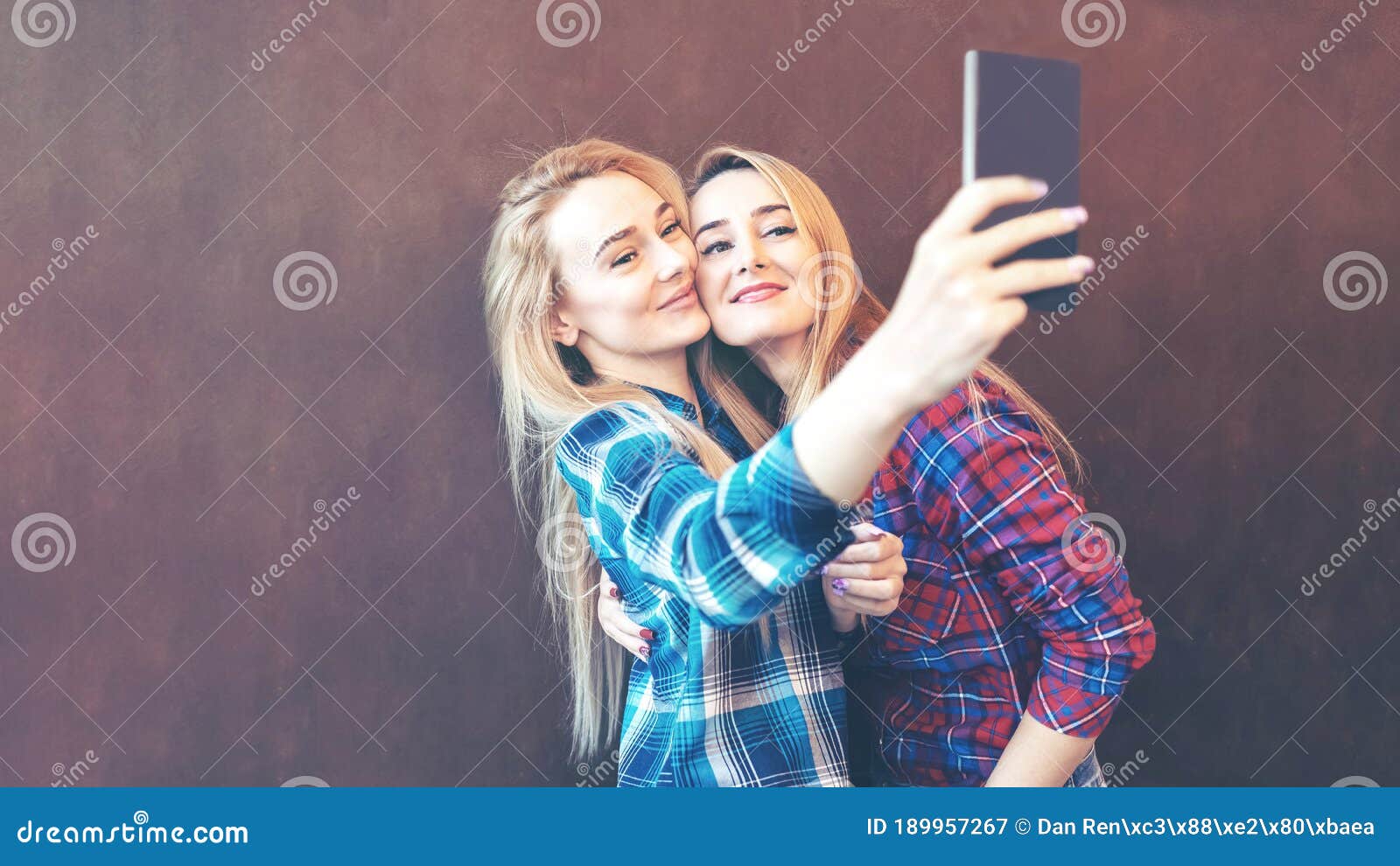 lesbian women selfie