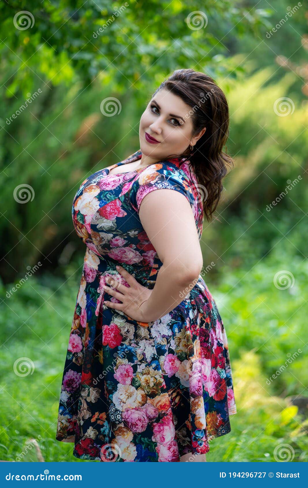 Happy Plus Size Fashion Model in Floral Dress Outdoors, Beautiful Fat ...