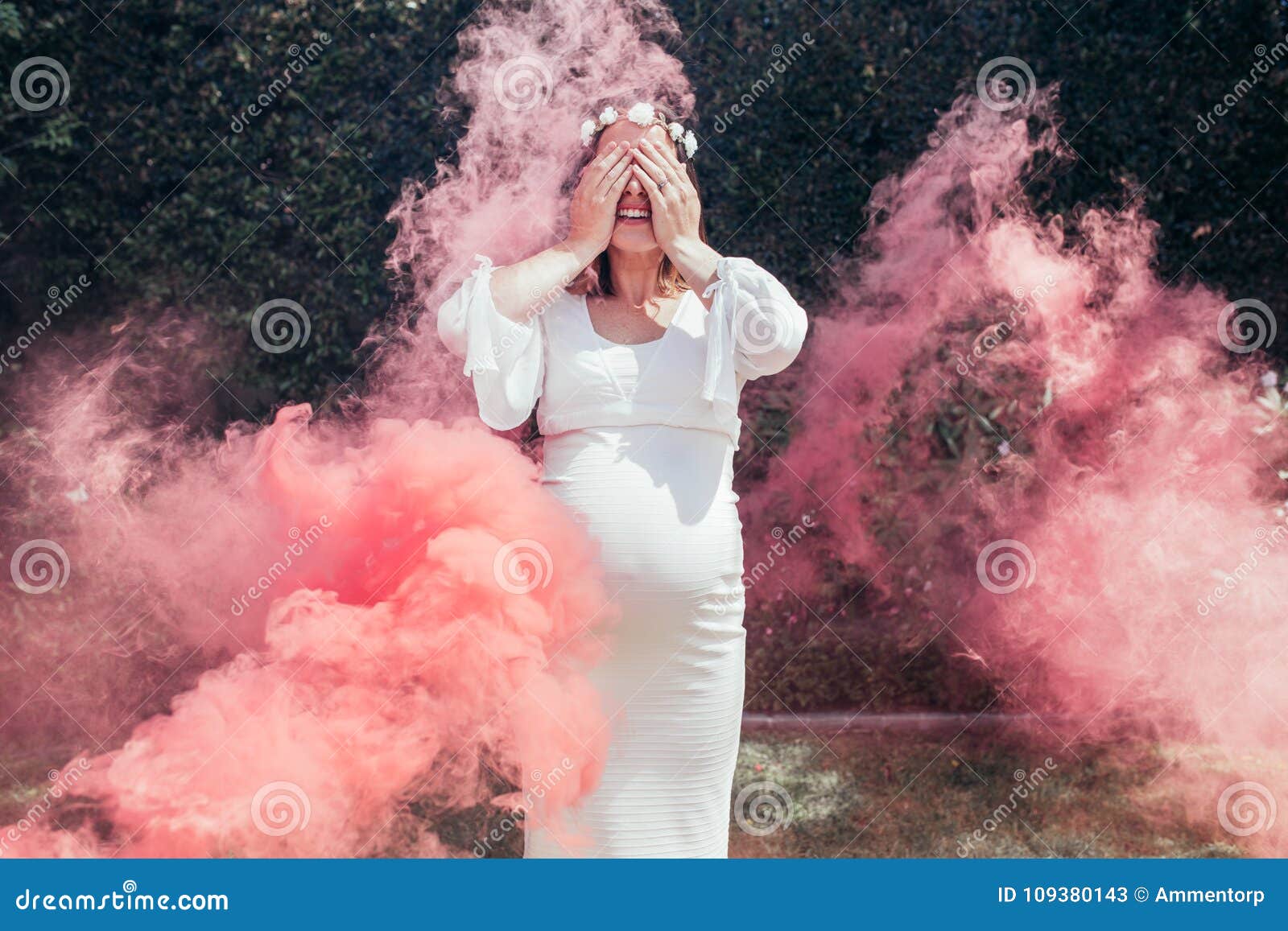 2,245 Gender Reveal Stock Photos pic