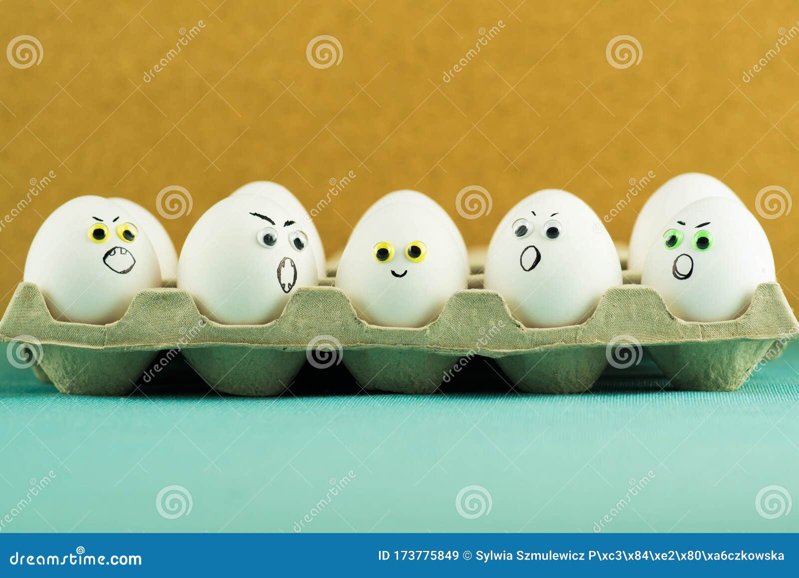 2,500+ Thinking Egg Stock Photos, Pictures & Royalty-Free Images - iStock