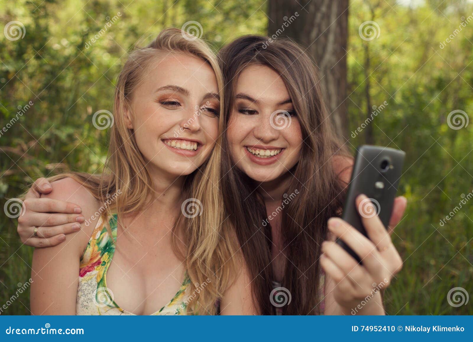teen girls selfshot pics