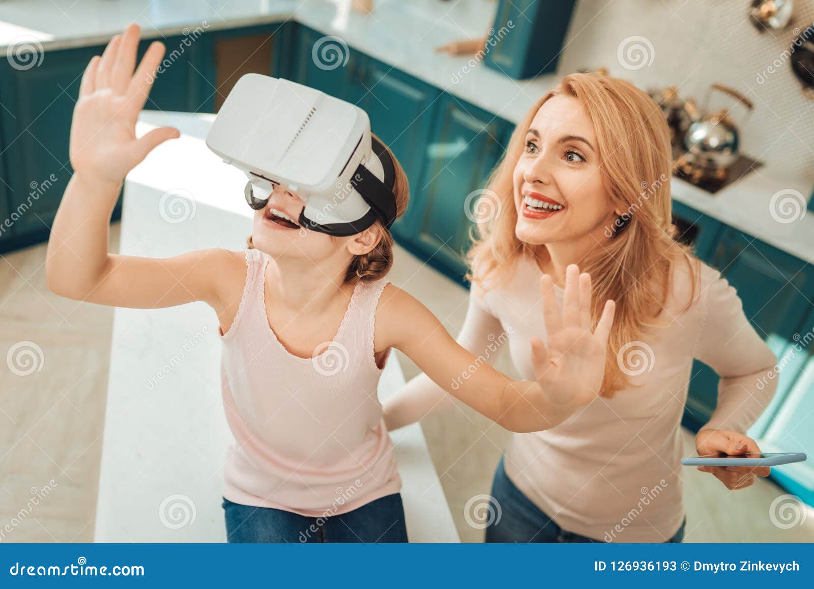 Low Angle Picture Mom and Testing VR Stock Image - Image of family, love: 126936193