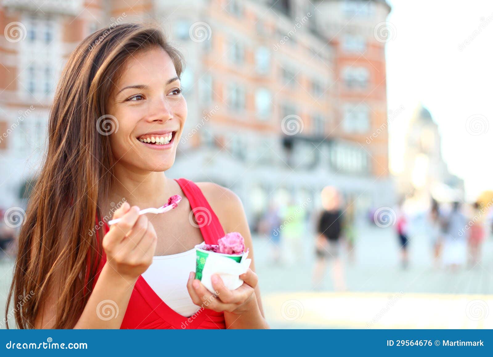 tourist eats ice cream