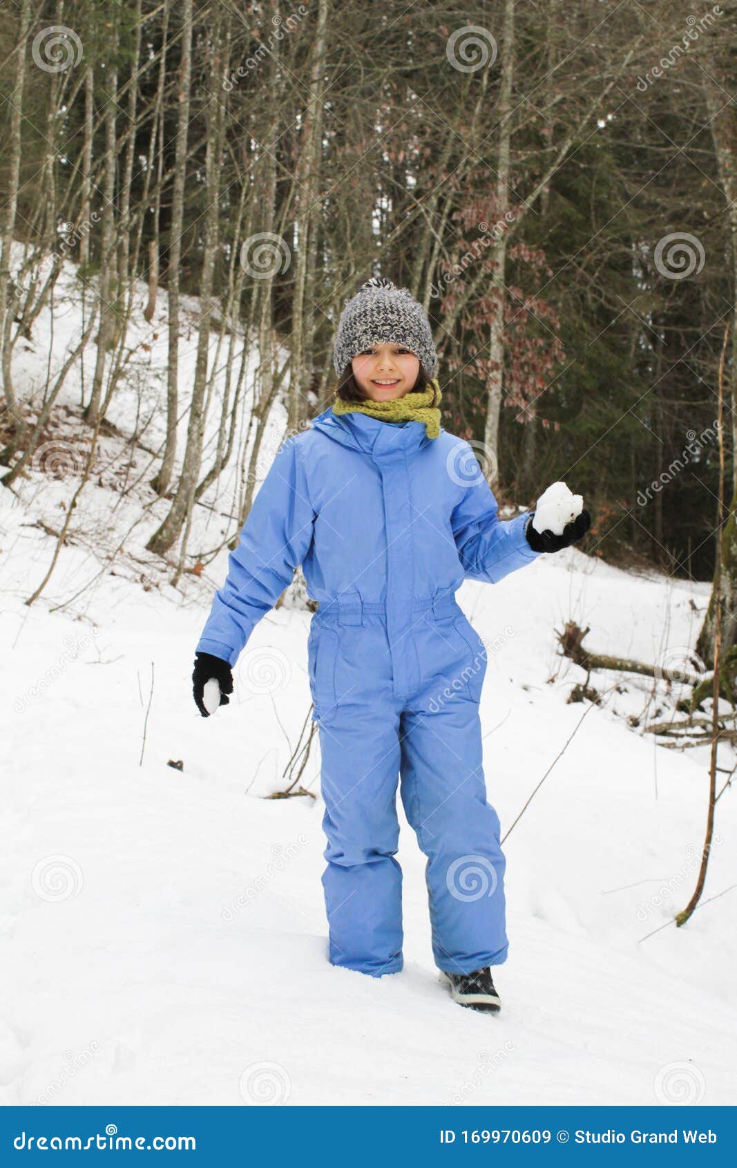 Happy Young Girl with Winter Snow Clothes Playing, Real Life Stock Image -  Image of joyful, trees: 169970609