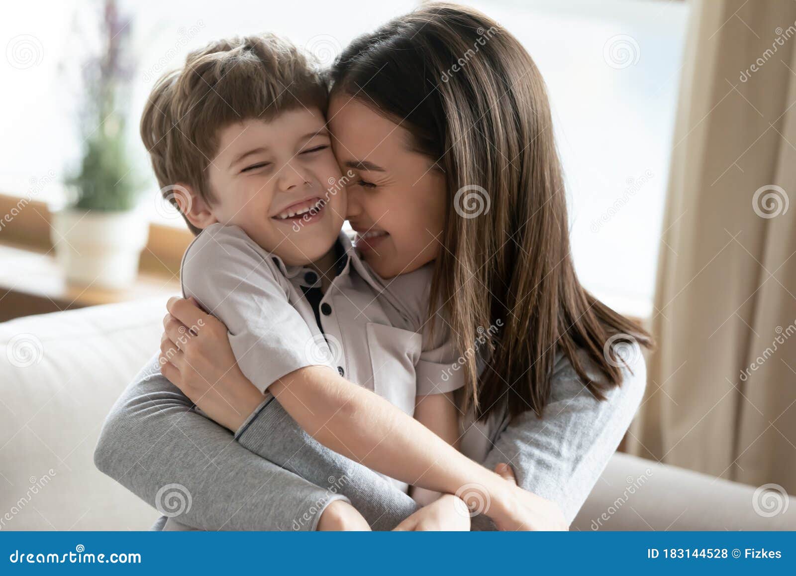 Mom Son Cuddle Pictures Telegraph