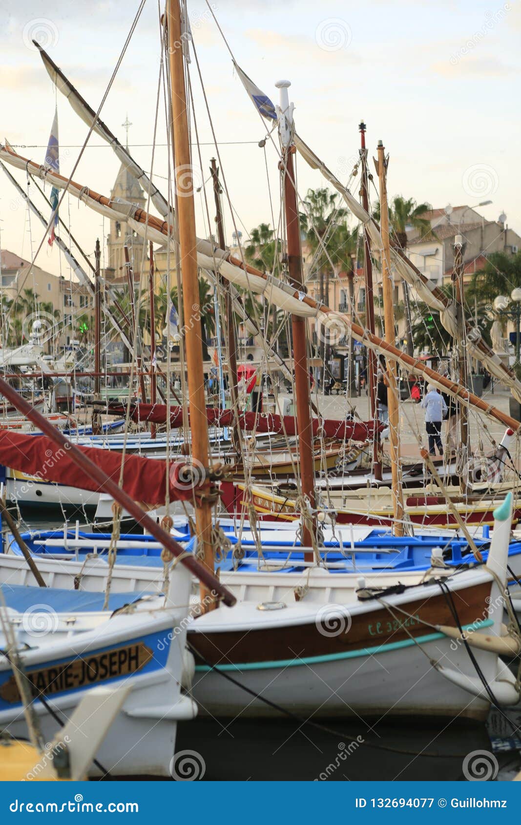 The Harbor of Sanary Sur Mer Editorial Photography - Image of ollioules ...