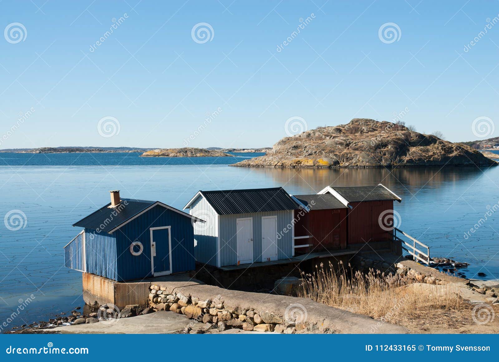 Chip Opdagelse flåde Harbor on the West Coast in Sweden Editorial Image - Image of sweden,  vinter: 112433165