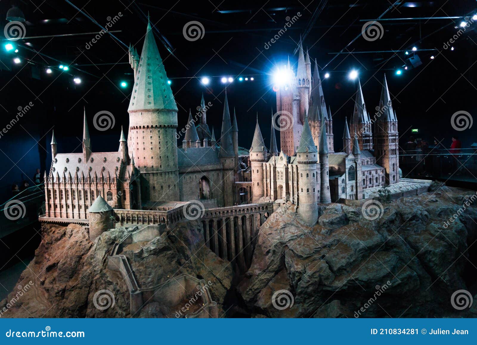 Harry Potter Film Set - Warner Bros. Studio Tour, Leavesden, UK Editorial  Photo - Image of interior, forest: 210834281