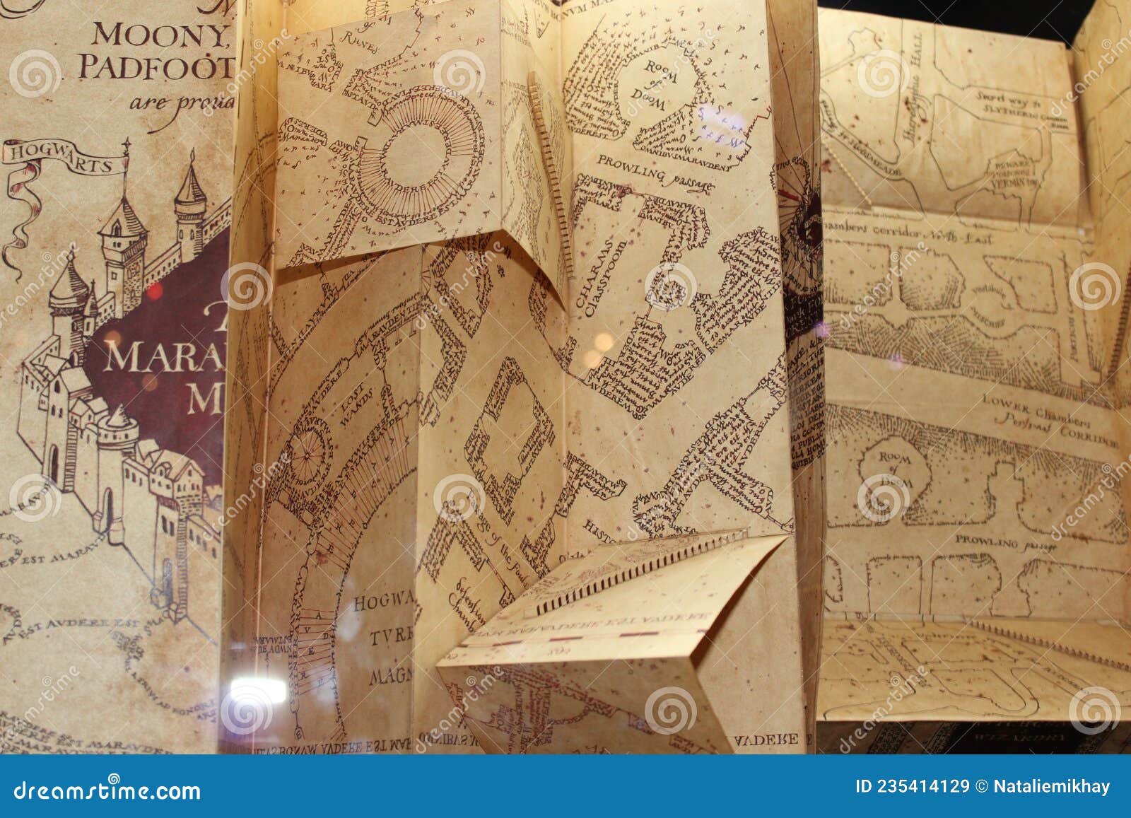 Harry Potter marauders map editorial stock image. Image of display -  235414129