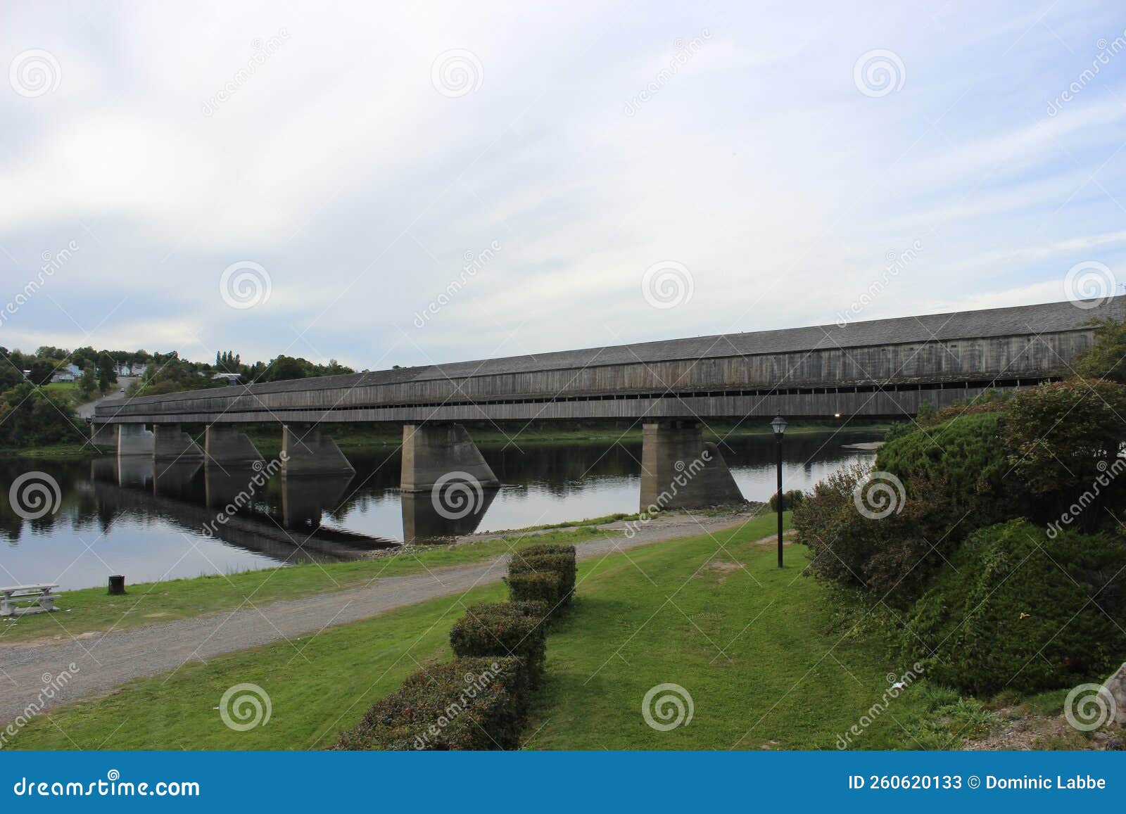 Hartland Covered Bridge stock image. Image of river 260620133