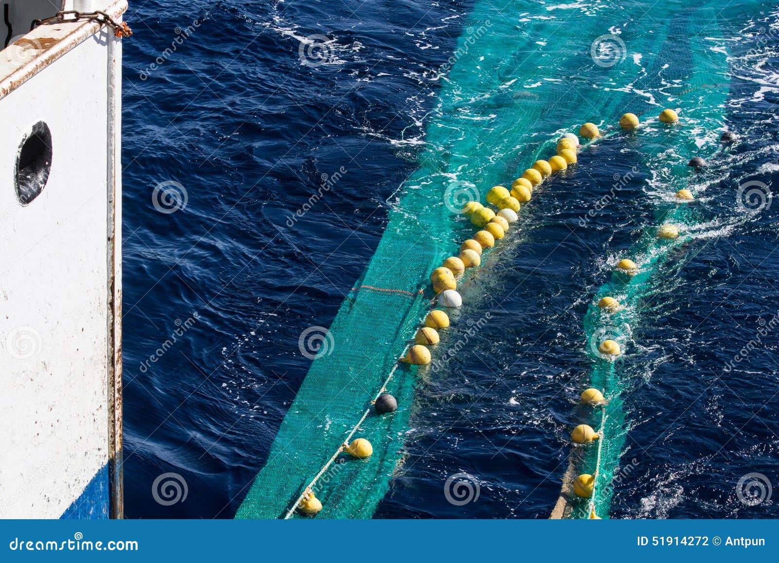 Hauling Otter Trawl Fishing Nets Stock Photo - Image of waves, ocean:  51914272