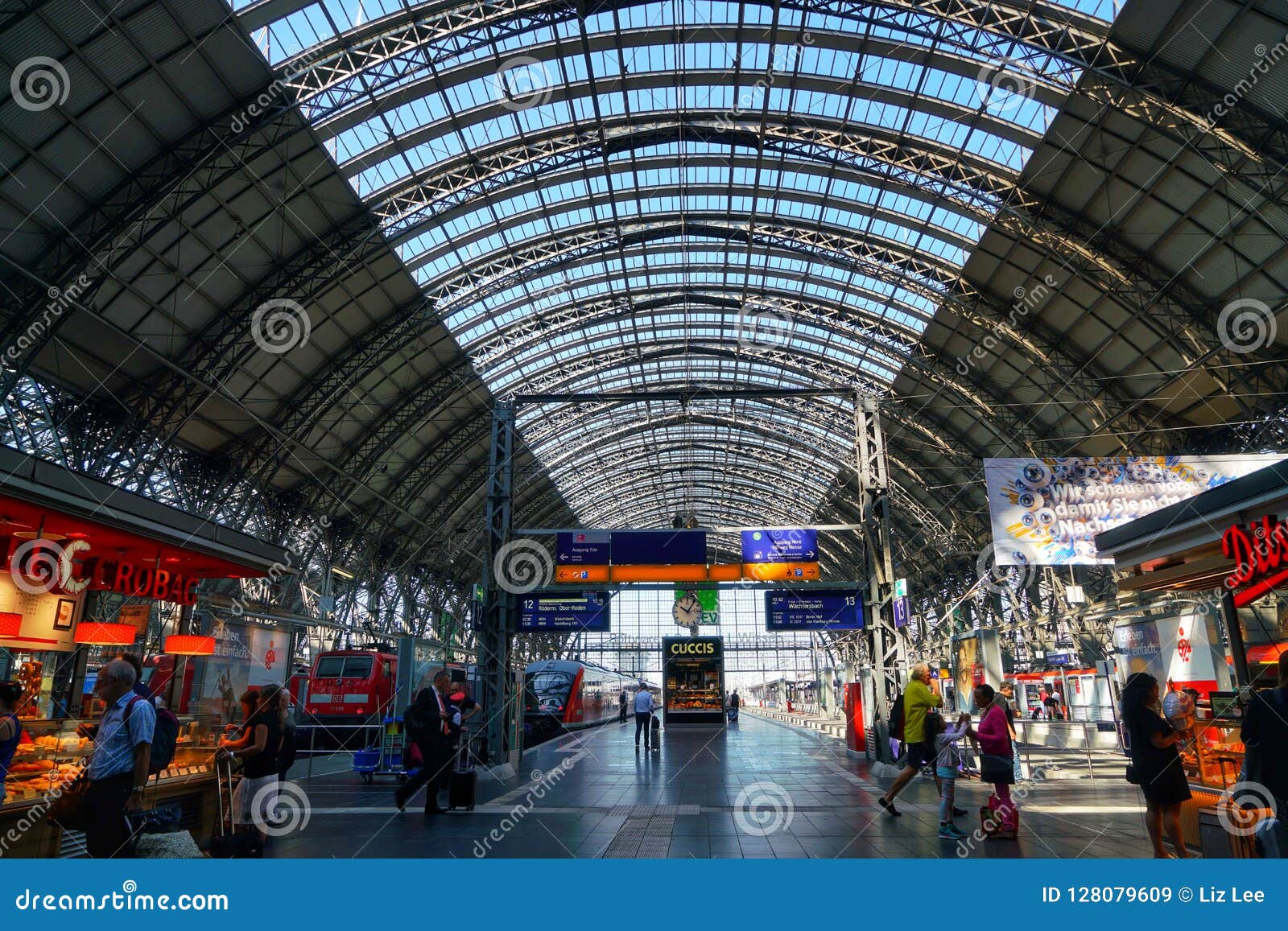 Hauptbahnhof Frankfurts Hauptbahnhof Redaktionelles