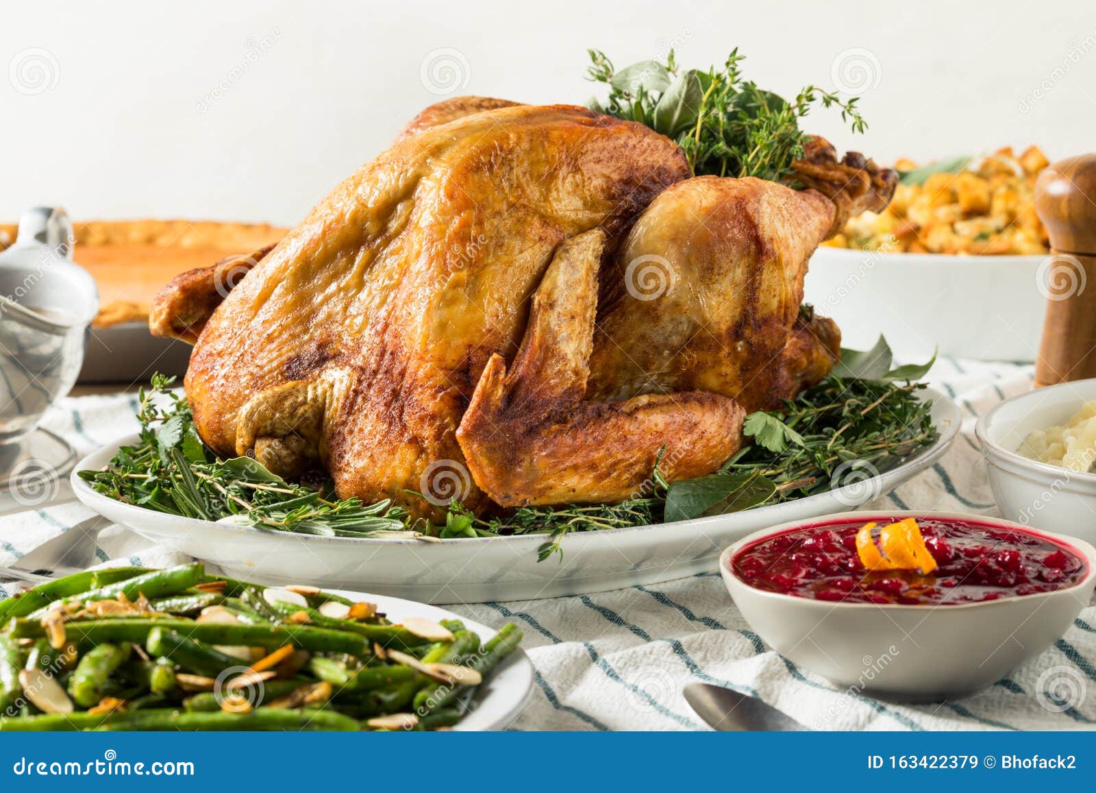 Hausgemachte Thanksgiving Türkei Abendessen Mit Kartoffeln ...