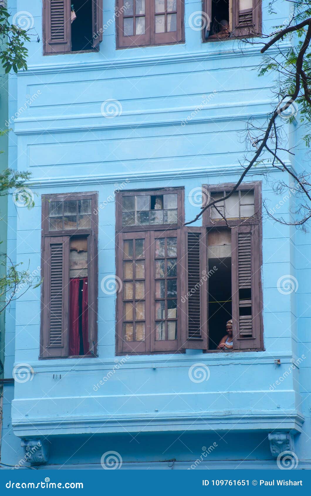 Old Havanna Detail of Blue Spanish Style Building Editorial Photo - Image of 109761651