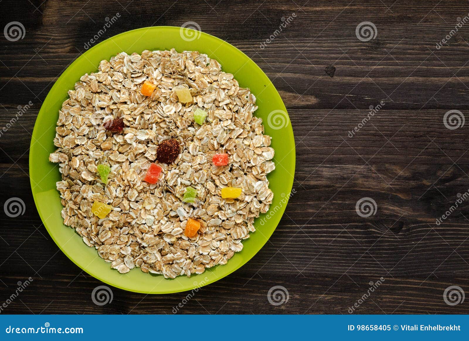 Havermeel Met Met Gedroogd Fruit Stock Afbeelding Image of korrel