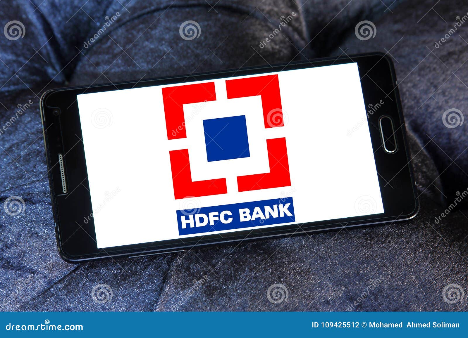 HDFC-Banklogo. Logo von HDFC-Bank auf Samsungs-Mobile HDFC Bank Limited ist eine indische Bankwesen- und Finanzdienstleistungsfirma