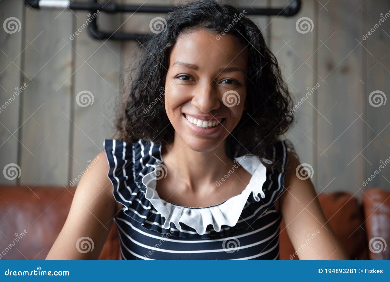 stunning dark skinned webcam girl at work