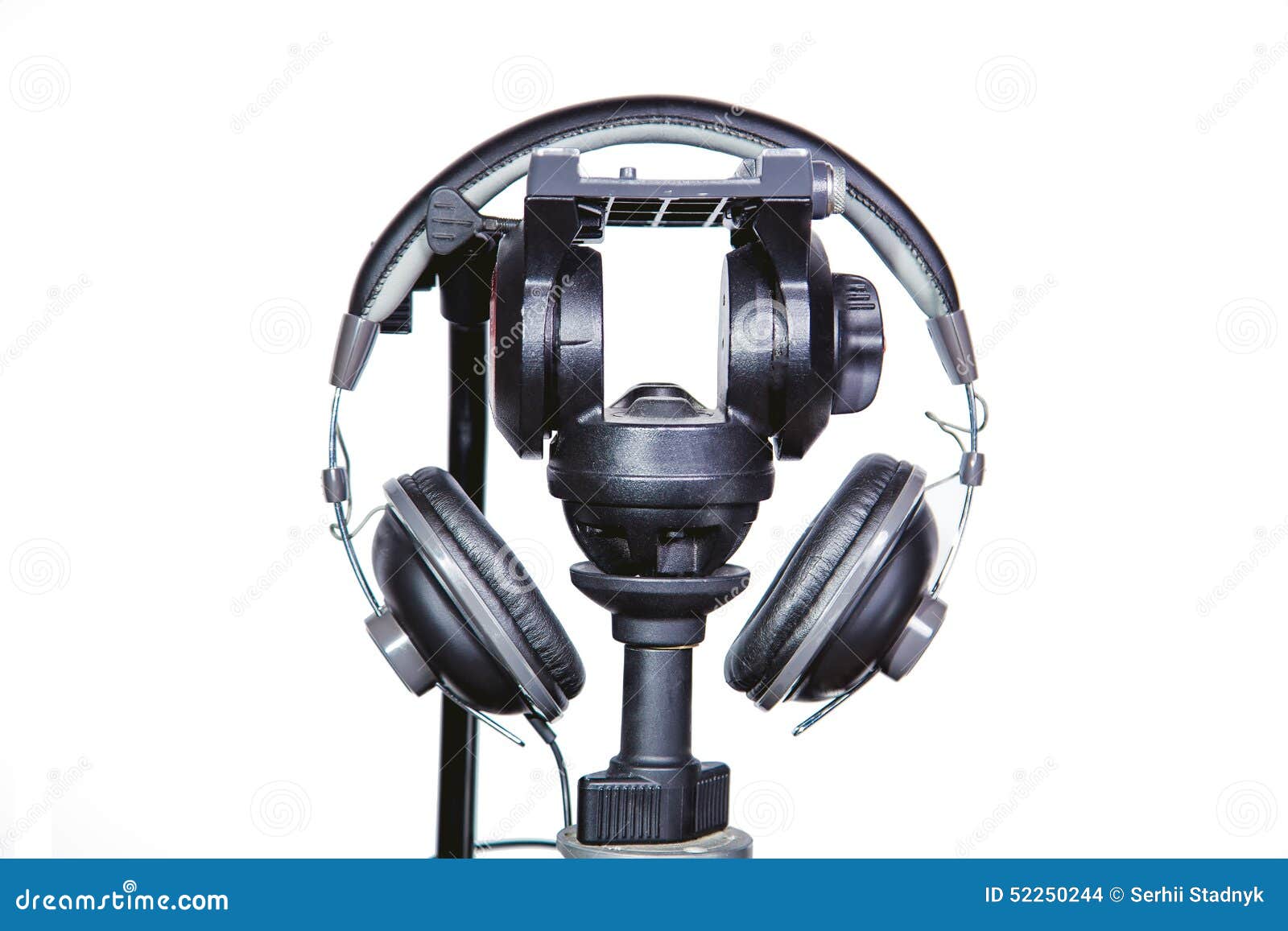 headphones and a tripod on a white background musica, audio reco