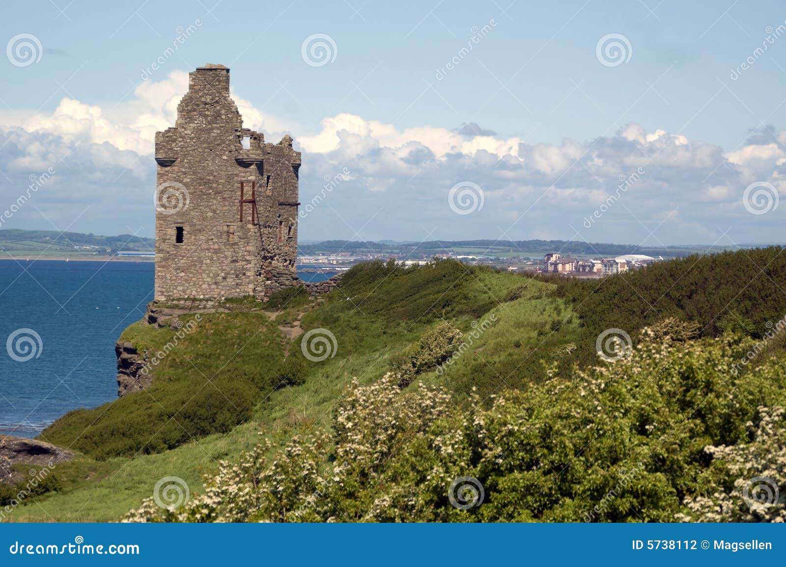 Heads of Ayr stock photo. Image of grassland, monuments 5738112