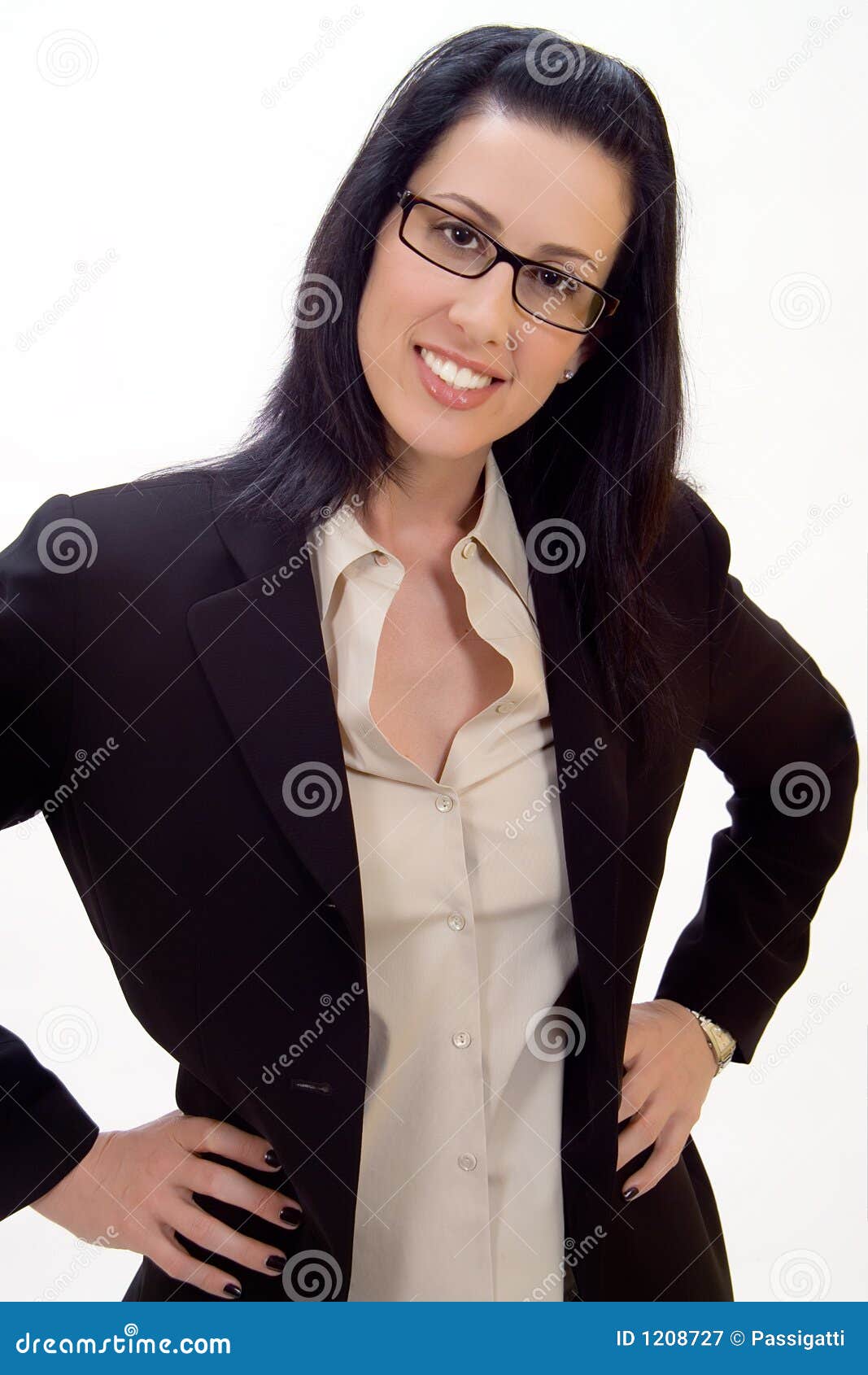 Headshot de corporation occasionnel du sourire exécutif femelle