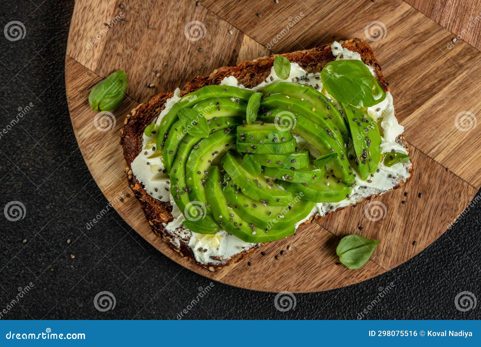 Healthy Avocado Toasts for Breakfast or Lunch. Vegetarian Food. Vegan